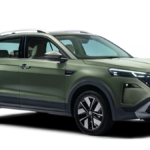 Three-quarter side profile of the 2026 Skoda Kushaq Facelift in the new Shimla Green color, showcasing updated 17-inch alloy wheels and the Modern Solid design language.