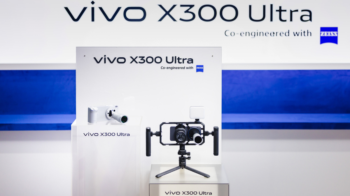 The official vivo X300 Ultra exhibition stand at MWC Barcelona 2026, showcasing the device with its professional camera cage and telephoto lens attachments.