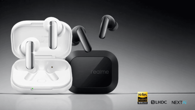 An ANC earbud that cuts out 90dB of daily city noise 3 Realme Buds Air 8 Pro earbuds in Master White and Master Black variants with their open charging cases on a grey background.