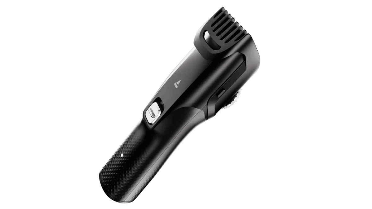 The waterproof grooming kit that fixes your travel charging 1 Black boAt Slazer S100 beard trimmer with an adjustable comb attachment against a white background, launched in India.