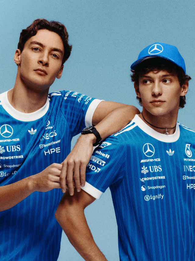Why Indian F1 fans are wearing vintage blue? Why Indian F1 fans are wearing vintage blue?