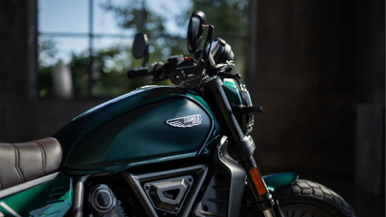 The new Emerald Green cafe racer is built for city agility The new Emerald Green cafe racer is built for city agility