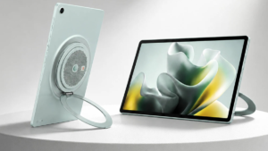 A nine-speaker JBL array arrives on the new Moto Pad 70 Groove