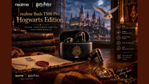 Wand, sealed envelope, open realme Buds T500 Pro case, earbud, and books before a moonlit Hogwarts castle showcase.