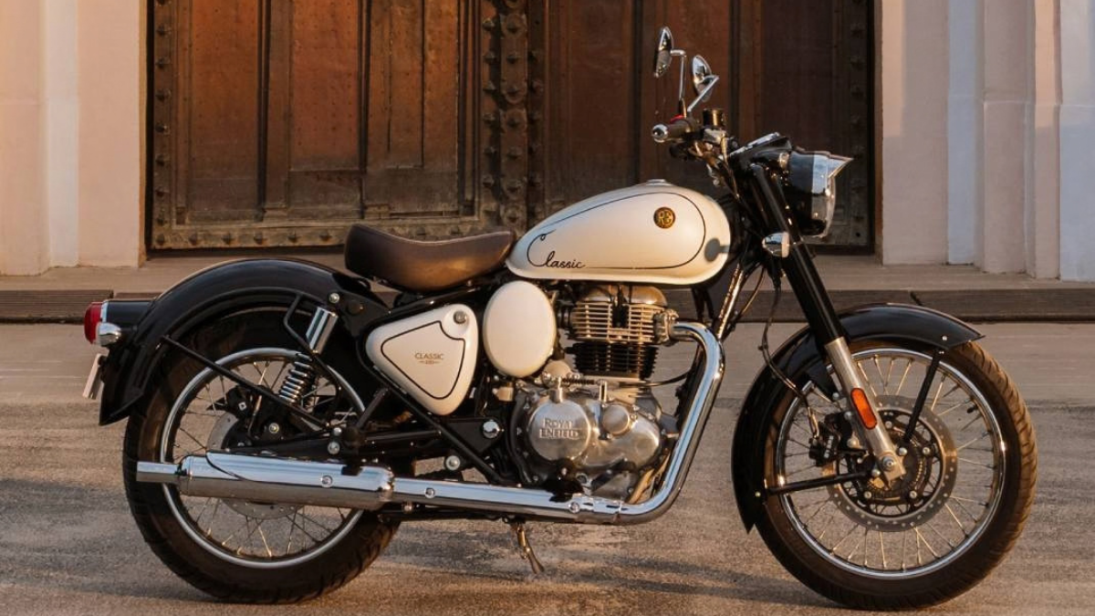 Classic 350 Signature White drops at Rs 2.24 lakh Classic 350 Signature White drops at Rs 2.24 lakh